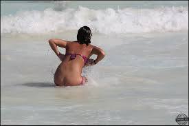 Bikini OOPS - Voyeur Videos