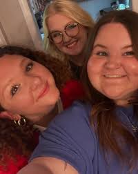 Ginny Waid's Instagram, Twitter & Facebook