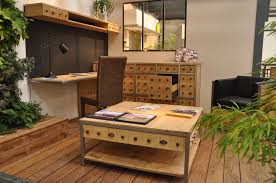 Ensemble De Mobilier En Metal Et Bois Bureau Boismetal Chaleureux Agencementinterieurvendee A Agencement Interieur Decoration Interieure Decoration Maison