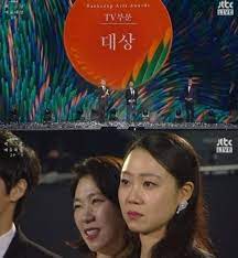 Tv 부문 대상은 큰 호평 아래 방송됐던 '동백꽃 필 무렵', 영화 부문 대상은 '기생충' 봉준호 감독이었으며 '기생충'은 영화 부문 작품상도 받았다. 2020 ë°±ìƒì˜ˆìˆ ëŒ€ìƒ ë´‰ì¤€í˜¸ ê¸°ìƒì¶© ë™ë°±ê½ƒ ëŒ€ìƒ ìˆ˜ìƒì¢…í•© í•œê²½ë‹·ì»´