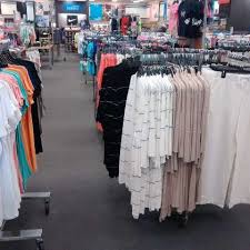 Find the closest dick's sporting goods near you. Working At Bob S Stores Glassdoor