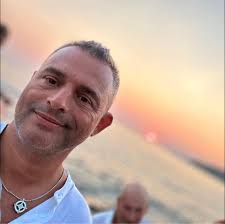 Silvino con “Ti Amo Davvero” vince la sesta puntata de #LaCorrida 👏👏