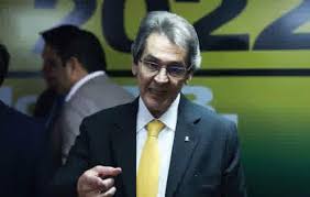 1 ficou nacionalmente conhecido por seu envolvimento no esquema de corrupção chamado de mensalão, do qual participou e que foi o primeiro a denunciar. Op580ztuaqscpm
