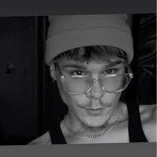 NOW OPEN!!! Eastern Oregon's Biggest Store with the Largest Selection at  The Lowest Prices!!! Come check em out. best deals I've seen since ontario  allowed retail cannabis.