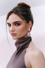 Selena Clip-On Earrings in Ashen Rose