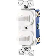 Recessed lights dimmer switch wiring diagram free download wiring. Eaton 15 Amp Single Pole 3 Way White Combination Light Switch In The Light Switches Department At Lowes Com