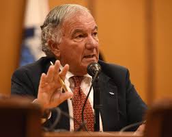 Fall River holds special City Council meeting to discuss mayor's fate