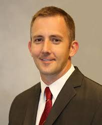 Join us as we sit down with Dr. Eileen Henderson, Assistant Professor of  Pathology, Microbiology and Immunology at the California Animal Health and  Food Safety Lab in San Bernadino, CA. Dr. Henderson