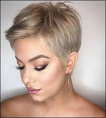 Vielleicht hast du sogar schon öfters mit dem gedanken gespielt und dich am ende doch nicht getraut? 22 Modern Kurzhaarfrisuren Fur Frauen 2020 Trend Bob Frisuren 2019 In 2020 Blonde Pixie Schnitte Kurz Geschnittene Frisuren Styling Kurzes Haar