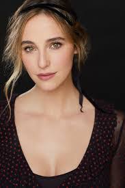 Lauren Cody's Instagram, Twitter & Facebook