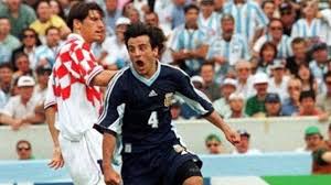 Los médicos informaron que la fiebre está controlada y no necesita asistencia para respirar. El Ex Colon De Santa Fe Que Critico Fuertemente Al Coco Basile Me Desilusiono Superdeportivo Com Ar