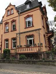 1.500 gelisteten suchkunden und einen objektbestand von derzeit etwa 50 anwesen, stadtvillen, häuser, und eigentumswohnungen zum kauf und zur miete. 4 Zimmer Wohnung Zum Verkauf Albrechtstrasse 20 55543 Bad Kreuznach Bad Kreuznach Kreis Mapio Net