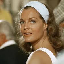 film — Feed — DÉPAYSANTS Magazine