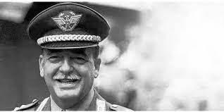 Storia del generale dei carabinieri che sconfisse il terrorismo e morì a palermo ucciso dalla mafia (italian . Carlo Alberto Dalla Chiesa Un Eroe Solo Contro La Mafia Leccenews24