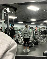 I'm super excited to announce that I'm now apart of @getrawnutrition !  being apart of this team has been a dream of mine for a long time now,  pretty much ever since