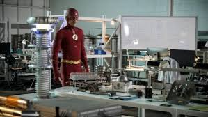 Grant gustin, candice patton, rick cosnett pays : The Flash Saison 5 Episode 21 Analyse La Fille A La Foudre Rouge