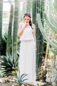 Check spelling or type a new query. Unser New Boho Brautkleid Daphne Mit Haarschmuck Im Botanischen Garten Hochzeitskleid Boho Hochzeitskleid Wedding Boho