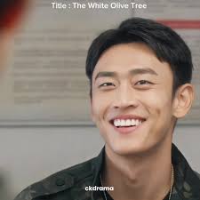 Sa Xin as Doctor to Benjamin 😹🤣 #thewhiteolivetree #cdrama #foryoupage  #fyp #fypシ゚viral #wangtianchen #guzicheng