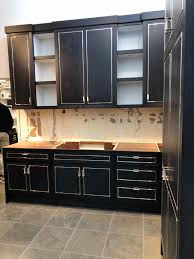 Explore our range of modern to classic kitchen cabinets, bathroom cabinets, vanities and cabinetry for every room of the home. Pin On Casa De Brenner