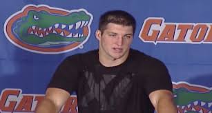 Tim tebow cries while feeding his dog the last time. Tim Tebow S Iconic The Promise Was Made 10 Years Ago