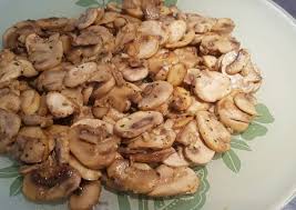 Esta crema de champiñones es una forma sencilla de incluir este ingrediente en nuestra cocina. Champinones A La Plancha Receta De Cocina Con Celi Cookpad