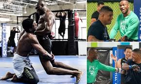 12, but has been postponed with the expectation the fight will happen sometime in early 2021. Ufc 258 Kamaru Usman Claims He And Old Friend Gilbert Burns Know Who Will Win Welterweight Title Daily Mail Online