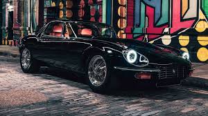 Return of the silent sports car. Jaguar E Type Unleashed Restomod Ikone Mit 400 Ps V12