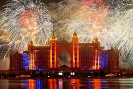 Atlantis The Palm Dubai New Years Eve Fireworks New Year S Eve Around The World Dubai New Years Eve Visit Dubai