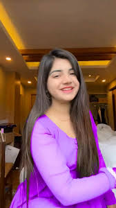 Kesi lgh rhi hn ❣ , #reelsvideoシ