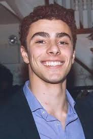 Chelsea Lyons (@LollipopCrumbs)