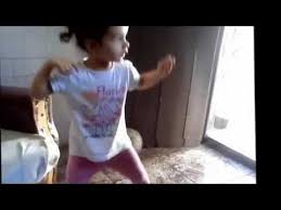 Meninhas dancando indir, meninhas dancando videoları 3gp, mp4, flv mp3 gibi indirebilir ve indirmeden izleye ve dinleye bilirsiniz. 8 Menina Dancando Ideas Youtube Summer Dresses T Shirts For Women