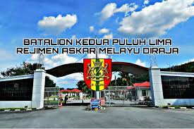 Batalion kedua rejimen askar melayu diraja telah ditubuhkan dengan rasminya pada 1 dis 1941 di port dickson dengan kekuatan seramai 453 orang di bawah daripada pengkalan ini, wujudlah satu kem tentera di sungai pergau. 25 Ramd Home Facebook