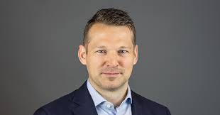 Kevin Fleck's Instagram, Twitter & Facebook