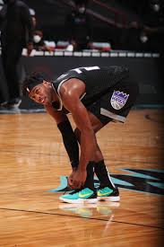 \healed\ chavano rainer hield twitter: Justfreshkicks On Twitter Buddy Hield S Bahamas Inspired Nike Kobe 6 Pe For Tonight S Game