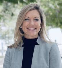 Kara Locke's Instagram, Twitter & Facebook