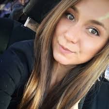 Shanna Moran's Instagram, Twitter & Facebook