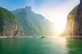Yangtze comes from the chinese word 扬子 yáng zǐ, which has nothing to do with yin/yang, which is 阴 a2a. Chinas Gruner Drache Eine Reise Entlang Des Yangtze