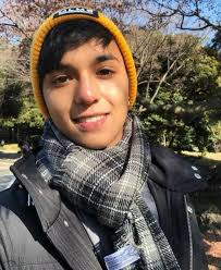 Sekecil apapun ruang yang tersedia di rumah, kamu sebetulnya selalu dapat mengubahnya menjadi taman yang. Aiman Tino Gambar Selfie Comel Aiman Tino Hi Facebook