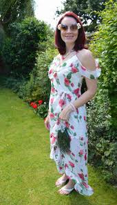 Saying yes to every wedding invitation is easy when armed with the perfect dress. Wedding Guest Dresses From Prettylittlething Style With A Smile Link Up