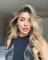 Picture of Nikki Goddard