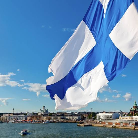 La Finlande soupçonne un avion russe d'avoir violé son espace aérien, une  enquête en cours | TF1 Info