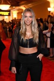 The 2019 nhl awards are being held in las vegas, and the festivities get underway on nbcsn in the u.s., and sportsnet in canada at 8:00 p.m. 29 Camille Kostek Ideas In 2021 Gronkowski Girlfriend Kids Choice Sports Emily Ratajkowski Sports Illustrated