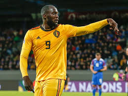 Die elf von roberto martinez agiert konzentriert in der defensive, schaltet schnell um und. Lukaku Trifft Bei Belgiens Auftaktsieg Doppelt Kicker