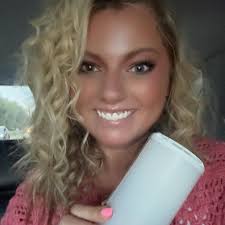 What is the best salon for an updo in Denton, MD?