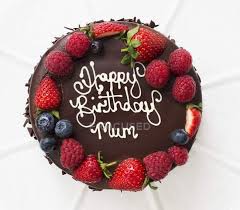 Ce tutoriel, est issue d'une création rapide faite pour l'anniversaire de mon collègue de travail joseph drust. Gateau D Anniversaire Avec Glacage Au Chocolat Recette Doux Stock Photo 156654848