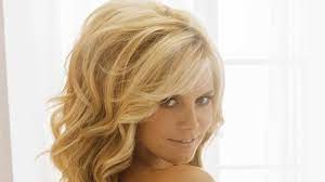 Pin By Amber G On Hair Teased Hair Flat Iron Curls Tutorial Blowout Hair