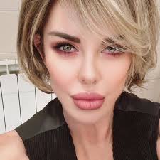 Ma se non hai lo yacht, le labbra a canotto che te ne fai? :D