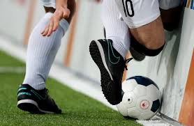 O campo de jogo é menor e rodeado de placas. Primeiro Dia Das Paralimpiadas Escolares 2017 Marca Retorno Do Futebol De 5 Comite Paralimpico Brasileiro