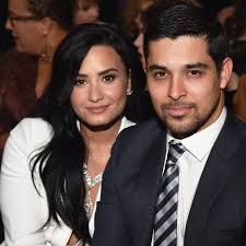 Awesome bf award goes to. Demi Lovato And Wilmer Valderrama Could Reportedly Reunite Teen Vogue