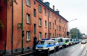 Nach Razzia Stadt Essen Mauert Wohnungsturen An Der Gladbecker Strasse Zu Essen Nord